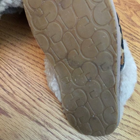 UGG SLIPPERS WOMENS 5 LEOPARD CALF HAIR LEATHER SCUFFETTE SLIP ON MULES HYGGE - Picture 9 of 16